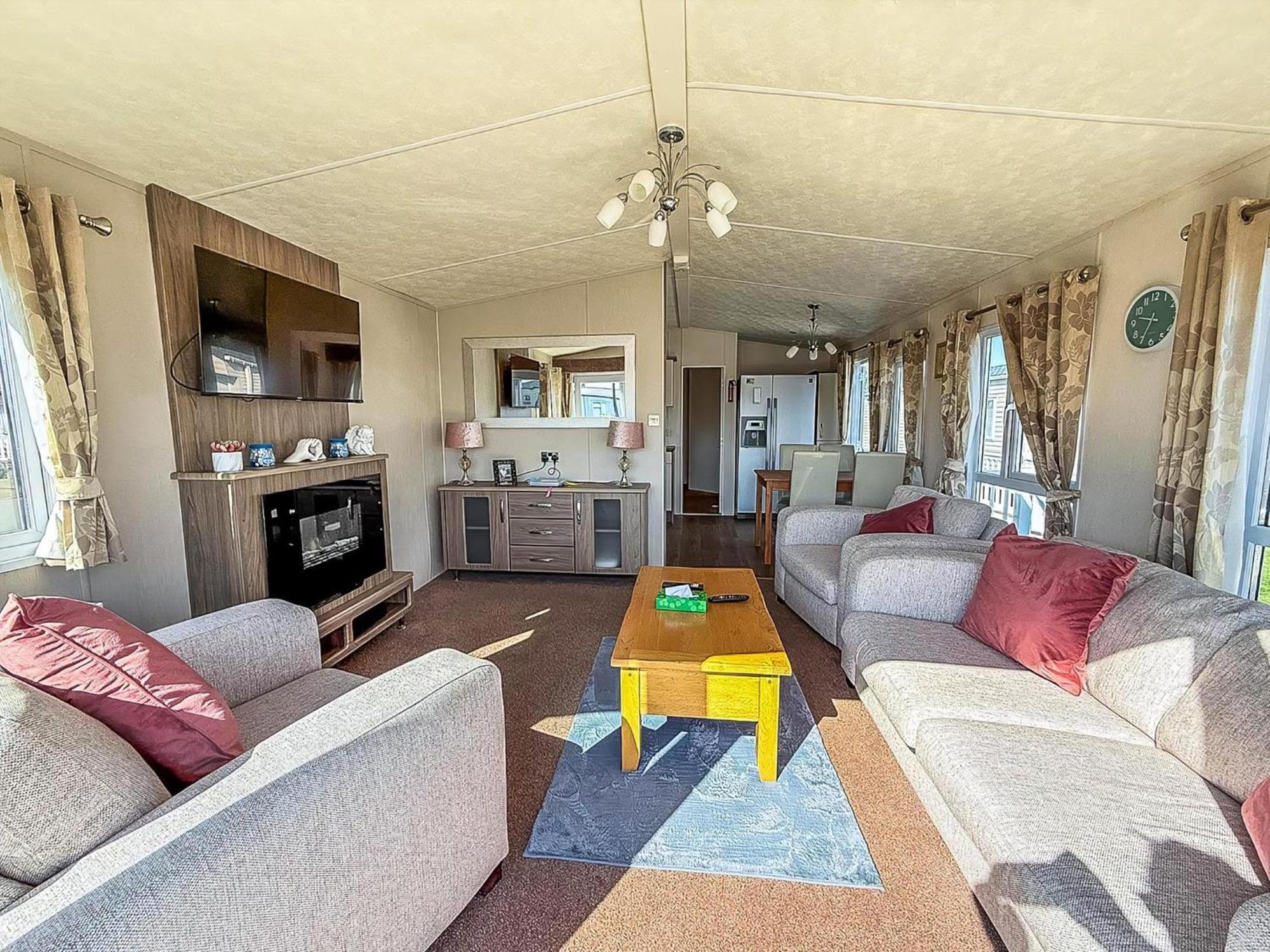 Beautiful Caravan With Decking Wifi At St Osyth Beach Holiday Park Ref 28077Dw Clacton-on-Sea Bagian luar foto